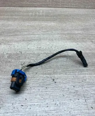 BMW 5 E39 Plug wire 1382189