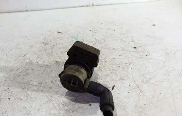 Mercedes-Benz C W203 Turbo solenoid valve 0004701693