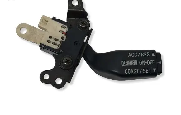 Mitsubishi Pajero Cruise control switch 