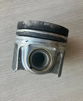 Ford Transit Piston N031A8R0 ND01A8R0