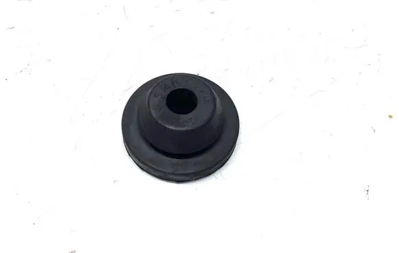 Nissan Qashqai Radiator mount bracket 