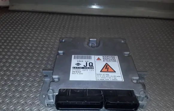 Nissan X-Trail T30 Engine control unit/module 5800407 23710ES400 2758004072