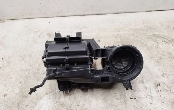 Interior heater climate box assembly