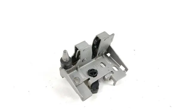 Loading door lock