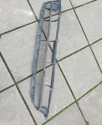 Honda FR-V Front bumper lower grill 71102SJHE00