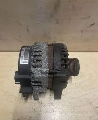 KIA Sorento Generator/alternator 373002F100 2606259 FG15S034