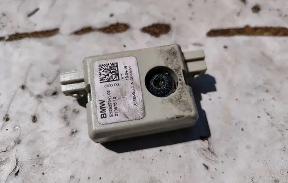 BMW X2 F39 Aerial antenna amplifier 21367510
