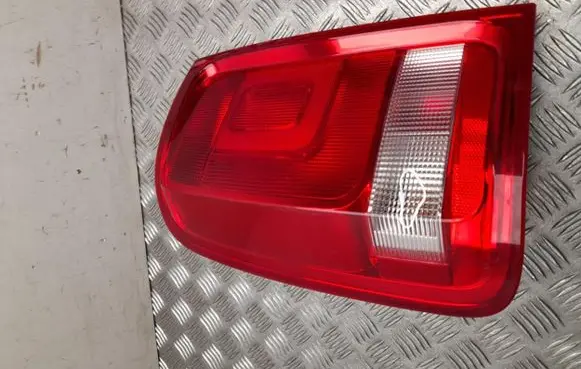 Volkswagen Amarok Rear/tail lights 2H1945095G