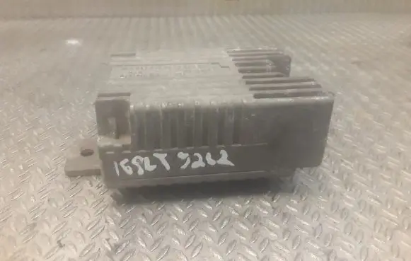 Mercedes-Benz A W168 Coolant fan relay 0275458032 A0275458032