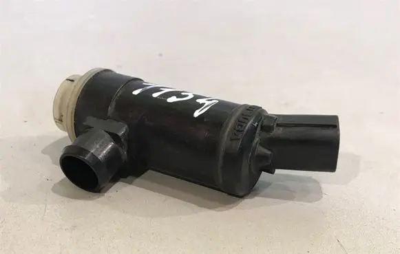 Subaru Forester SH Windscreen/windshield washer pump