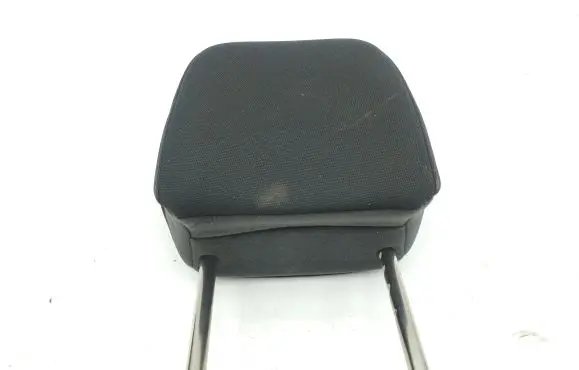 Mazda CX-30 Front seat headrest 