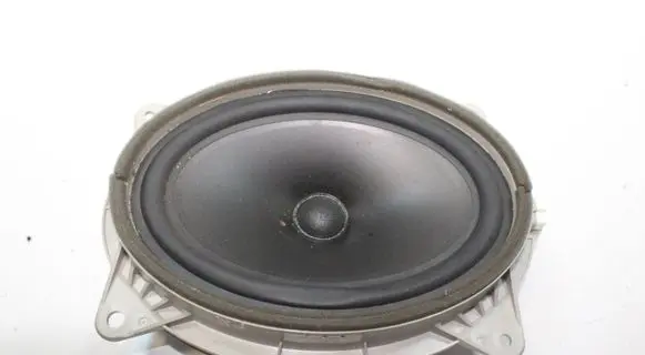 Lexus CT 200H Front door speaker 8616076050
