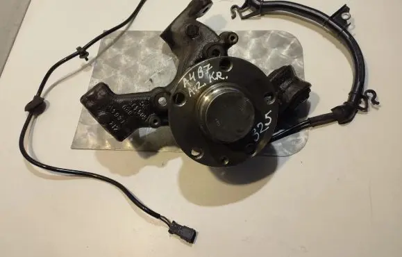Audi A4 S4 B7 8E 8H Rear wheel hub spindle/knuckle 8E0505435
