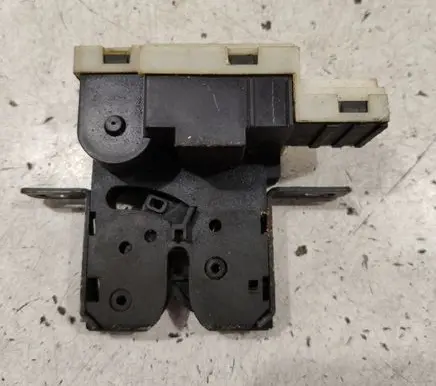 Renault Laguna II Tailgate window lock/catch/latch 8200000894