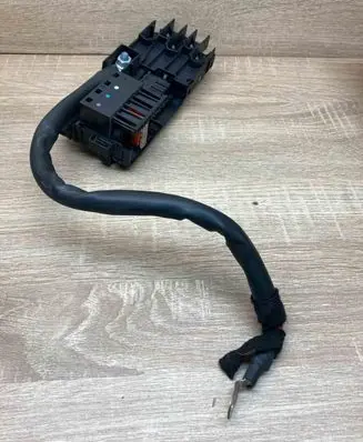 Positive cable (battery)
