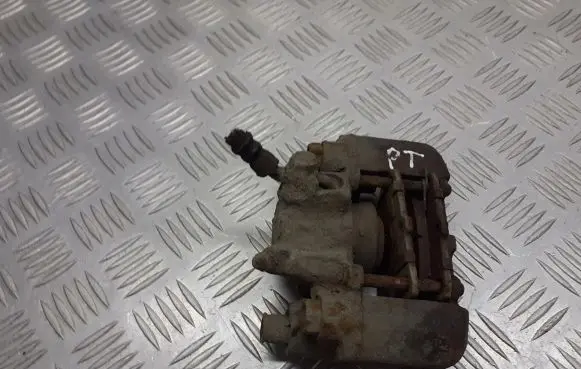 Toyota Corolla Verso E121 Rear brake caliper