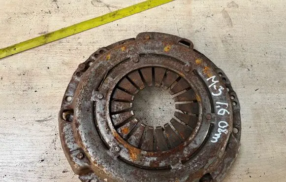 Mazda 3 I Pressure plate 