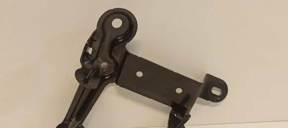 Volvo V70 ABS pump bracket 6G9N2B389CF