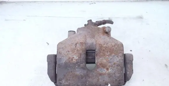 Volkswagen PASSAT B6 Front brake caliper