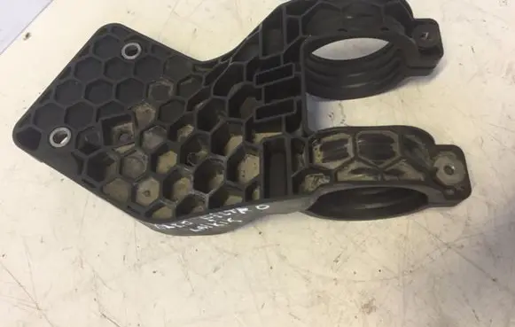 BMW X5 E70 Fuel filter bracket/mount holder 70314607
