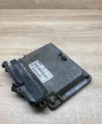 Opel Astra G Engine control unit/module ECU 90589736 0281001670