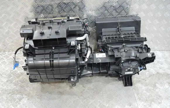 Jeep Wrangler Interior heater climate box assembly 68253747AB