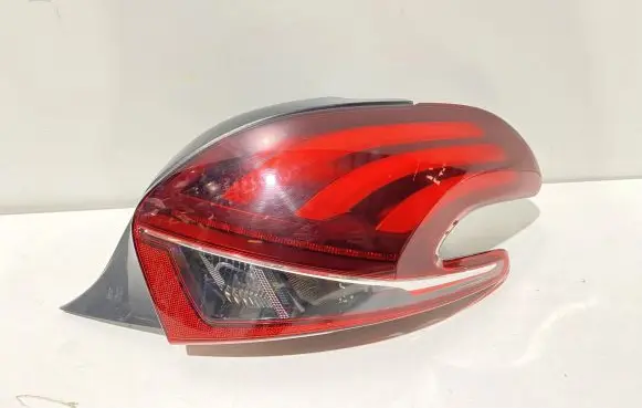 Peugeot 208 Rear/tail lights 9810430580