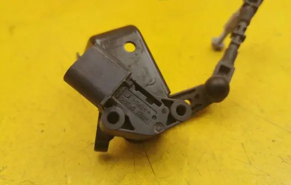 Audi Q8 Headlight/headlamp level sensor 4M0907504A