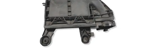 Peugeot 5008 Air filter box 9673061080 1039257