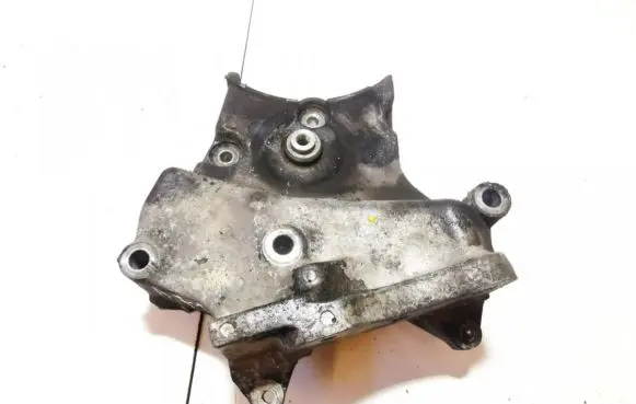 Opel Vectra C Engine mounting bracket 55187676