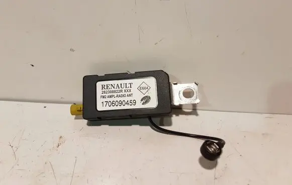 Renault Koleos II Aerial antenna amplifier 282308822R