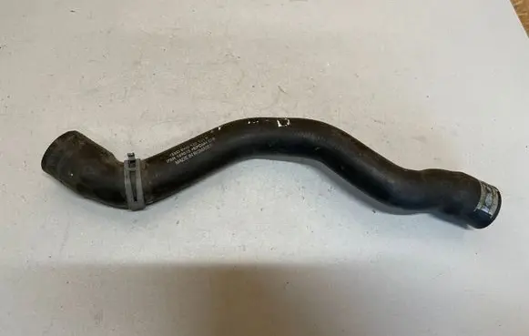 Audi A4 S4 B9 Engine coolant pipe/hose 8W0122101K