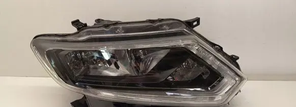 Nissan X-Trail T32 Headlight/headlamp