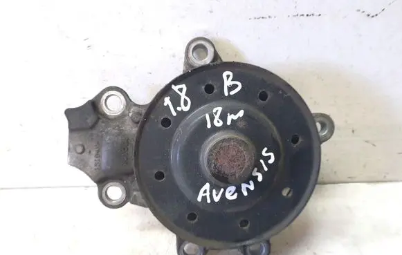 Toyota Avensis T270 Water pump
