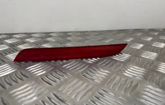 BMW 3 F30 F35 F31 Rear tail light reflector 7301188