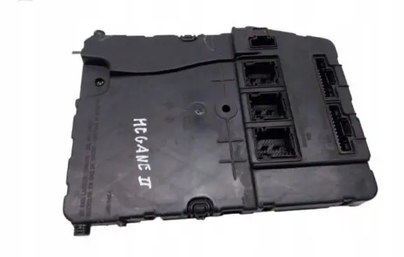 Renault Megane II High voltage junction box 8200724392