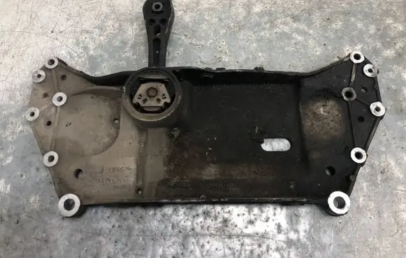 Skoda Octavia Mk2 (1Z) Front subframe 1K0199369G