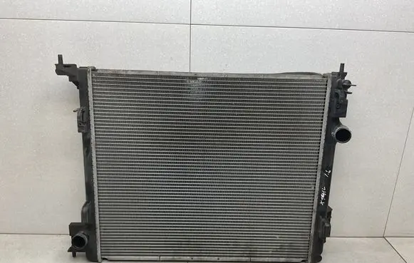 Nissan X-Trail T32 Coolant radiator