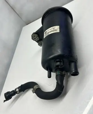 BMW X6 E71 Power steering fluid tank/reservoir LH676345807