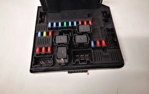 Nissan Qashqai Comfort/convenience module 284B7JD01B 519136329