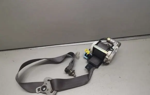 Honda CR-V Front seatbelt NSB087GR19