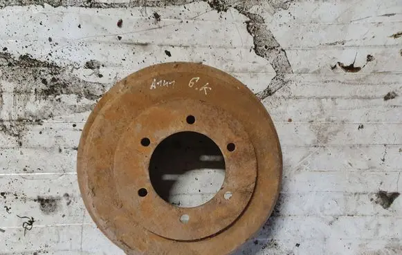 Mitsubishi L200 Drum brake (rear) NOCODE