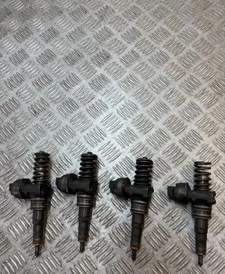 Volkswagen PASSAT B6 Fuel injectors set H3508