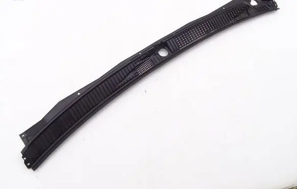 Mitsubishi Pajero Wiper trim MR557167