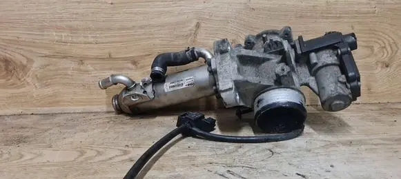 Volvo C70 EGR valve cooler 880765R 880172N