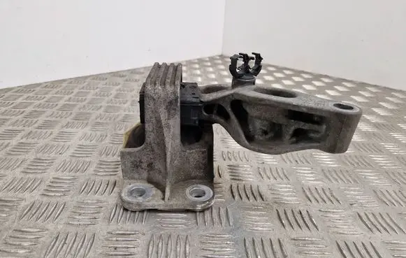 Renault Scenic III - Grand scenic III Engine mount bracket