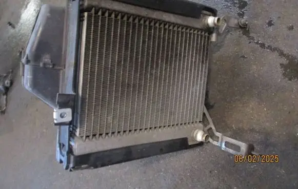 Mercedes-Benz E W212 Intercooler radiator A2125000903 0002589