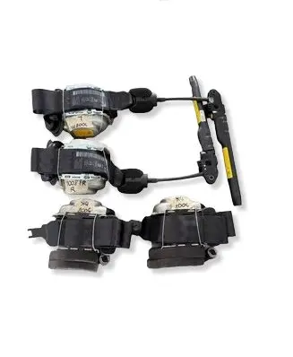 Peugeot 3008 II Set of seat belts 