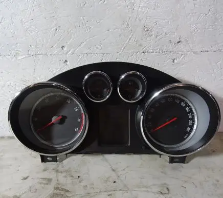 Opel Insignia A Speedometer (instrument cluster) 365903926