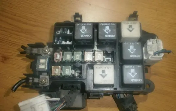 Mazda 626 Fuse box set